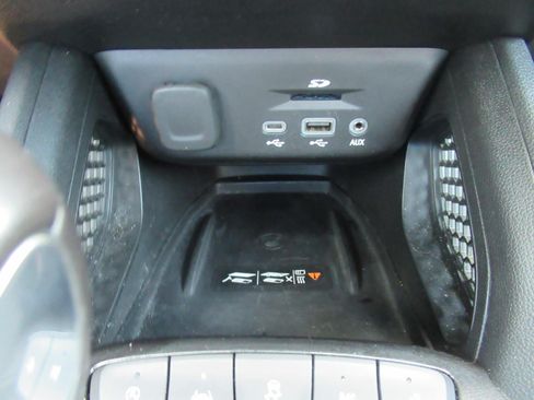 Used 2021 Chevrolet TrailBlazer RS FWD image 27
