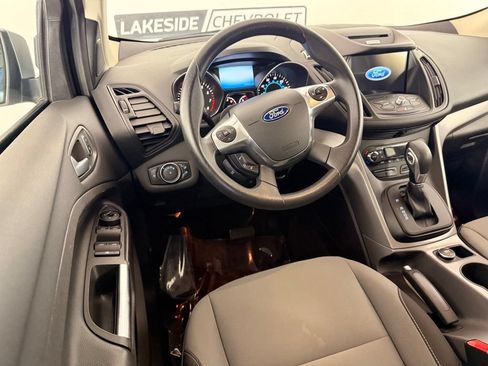 Used 2016 Ford Escape SE w/ Equipment Group 201A AWD/4WD image 22