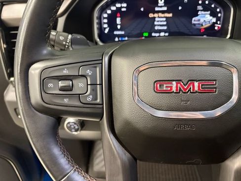 Used 2023 GMC Sierra 1500 AT4 w/ Technology Package AWD/4WD image 27