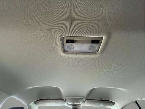 Used 2022 Chevrolet Colorado LT w/ Luxury Package image 23