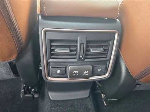 Used 2019 Subaru Forester Touring image 18