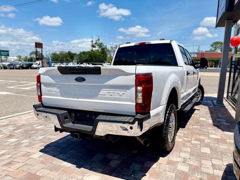 Used 2022 Ford F250 XLT w/ XLT Value Package AWD/4WD image 2