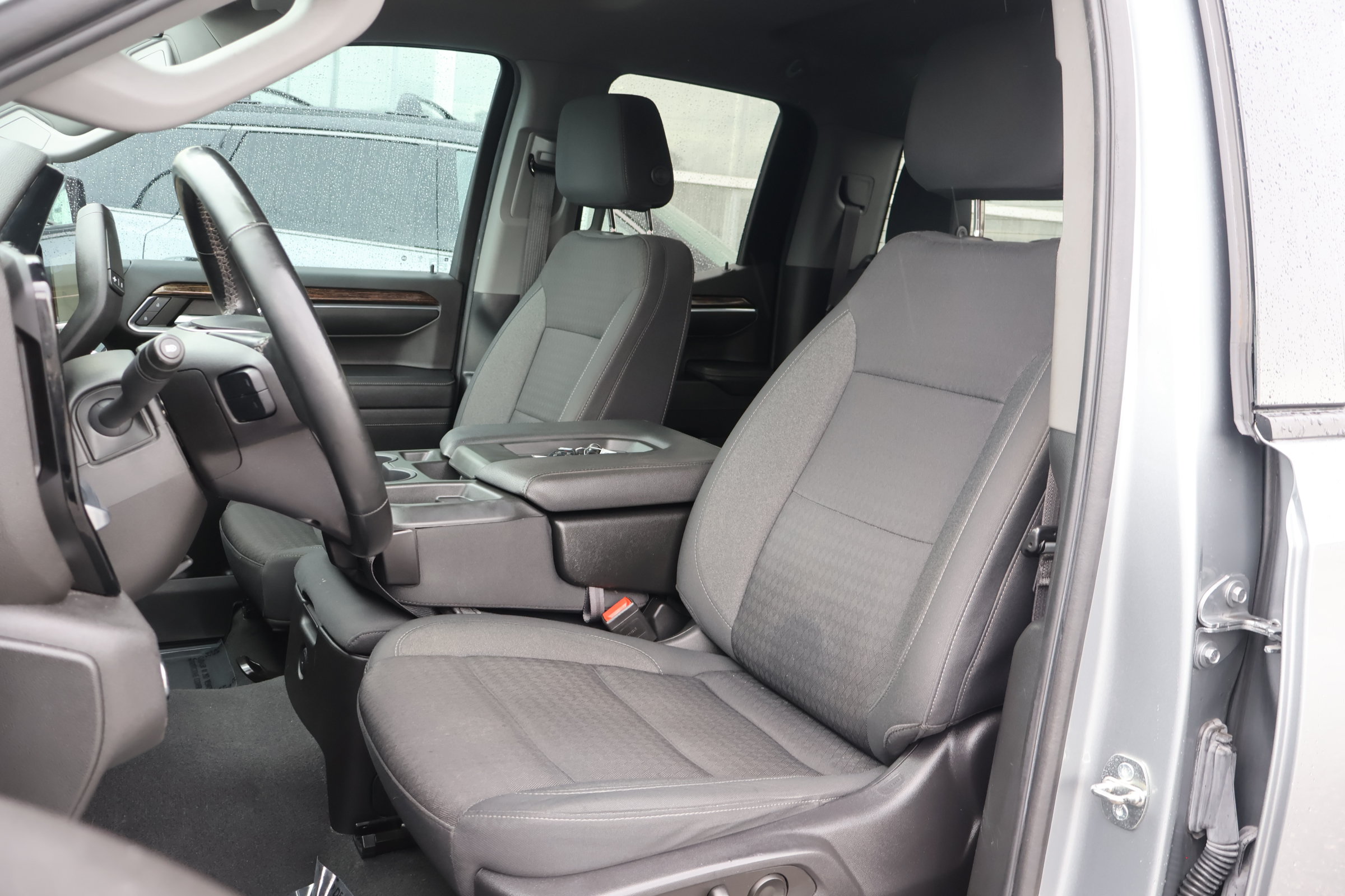 Used 2023 GMC Sierra 1500 Elevation AWD/4WD image 2
