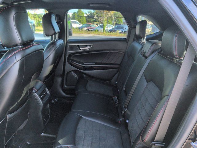 Used 2021 Ford Edge ST-Line FWD image 13