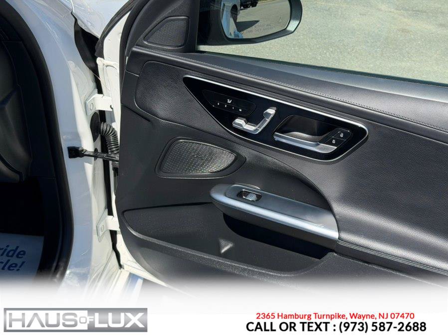 Used 2022 Mercedes-Benz C 300 4MATIC Sedan image 21