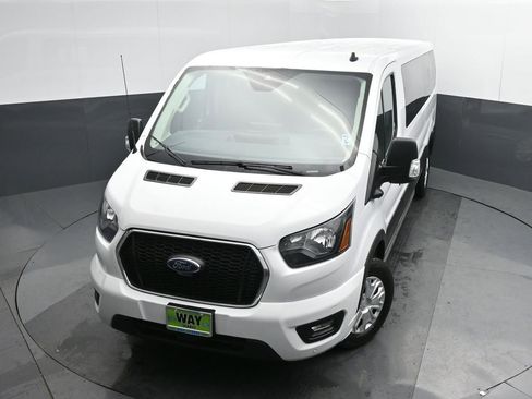 Used 2023 Ford Transit 350 XLT image 38