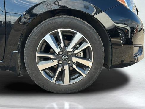 Used 2024 Nissan Versa S w/ S Plus Package image 28