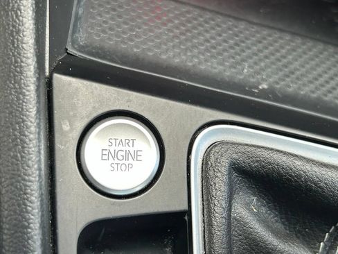 Used 2023 Volkswagen Jetta SEL FWD image 39