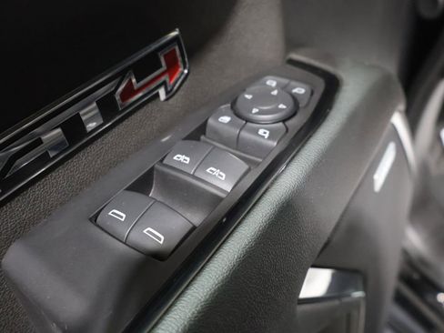 Used 2024 GMC Sierra 1500 AT4 w/ Technology Package image 16