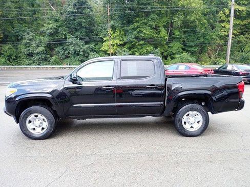 Certified 2023 Toyota Tacoma SR AWD/4WD image 6