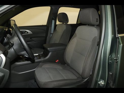 Used 2023 Chevrolet Traverse LT AWD/4WD image 22