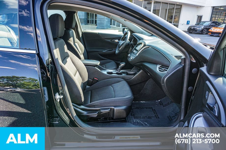 Used 2025 Chevrolet Malibu LT FWD image 22