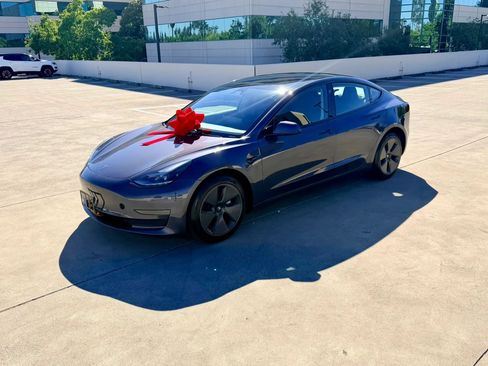 Used 2023 Tesla Model 3 Standard Range RWD image 16