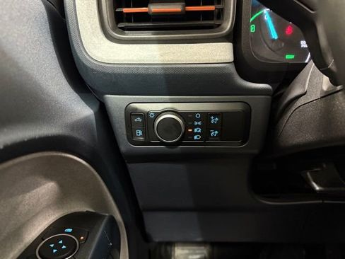 Used 2024 Ford Maverick XLT image 13