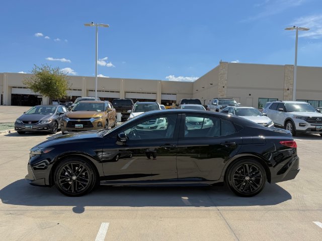 Used 2026 Toyota Camry SE FWD image 9