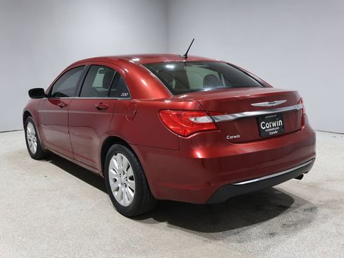 Used 2014 Chrysler 200 LX image 4