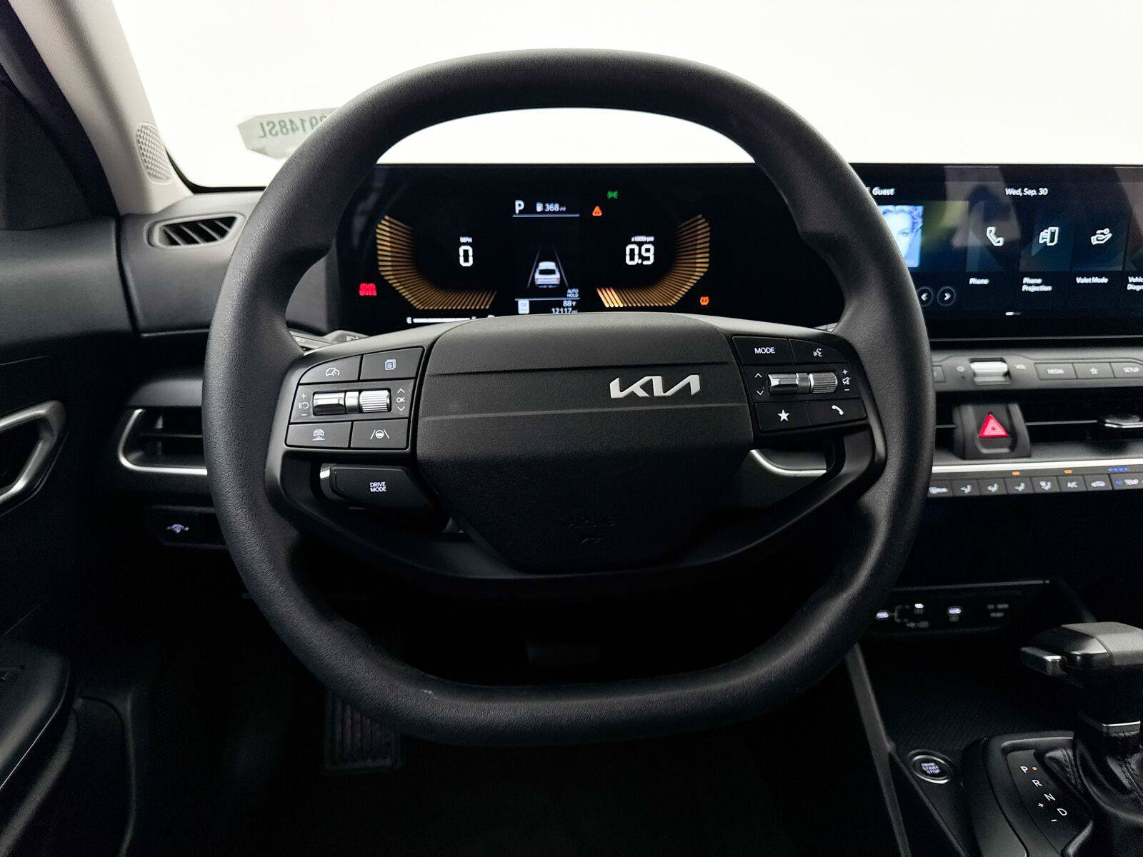 Used 2025 Kia K4 FWD image 3