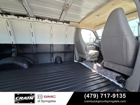 Used 2024 Chevrolet Express 3500 w/ Driver Convenience Package RWD image 24