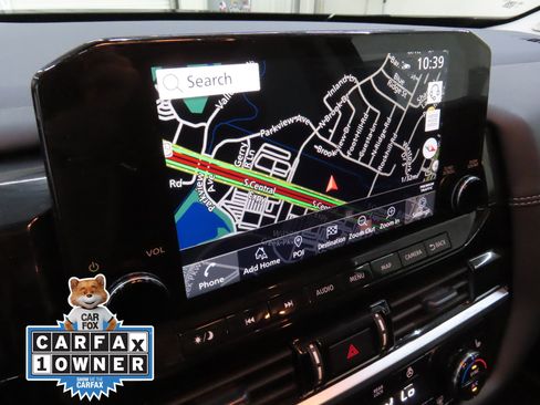 Used 2025 Nissan Pathfinder Platinum image 18