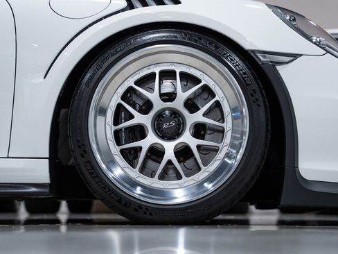 Used 2016 Porsche 911 GT3 RS image 44