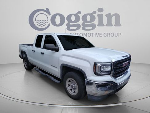 Used 2019 GMC Sierra 1500 Limited w/ Sierra Convenience Package RWD image 4