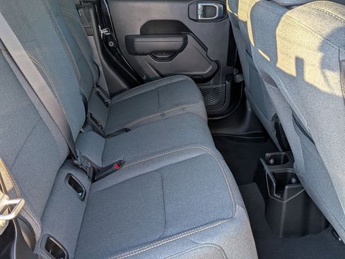 New 2026 Jeep Gladiator Sport image 32