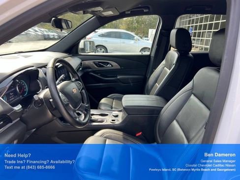 Used 2023 Chevrolet Traverse LT FWD image 10