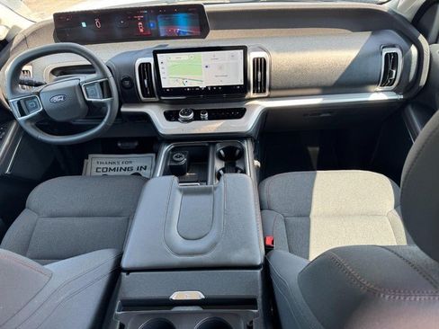 Used 2025 Ford Expedition Max Active RWD image 12