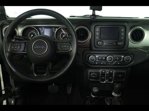 Used 2018 Jeep Wrangler Unlimited Sport S AWD/4WD image 15