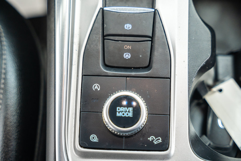 Used 2021 Ford Explorer XLT w/ Equipment Group 202A AWD/4WD image 28