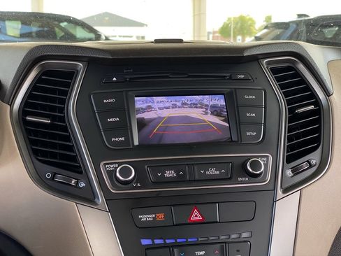 Used 2017 Hyundai Santa Fe Sport image 6