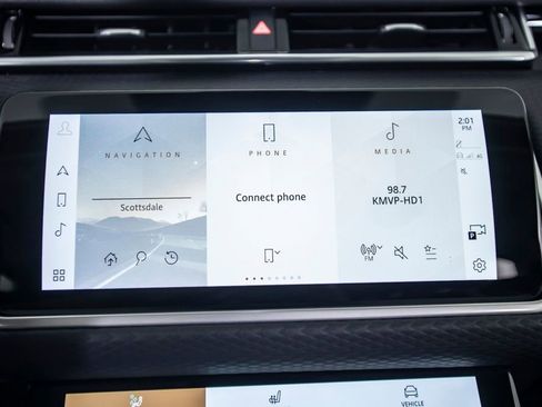 Used 2023 Land Rover Range Rover Velar S AWD/4WD image 25