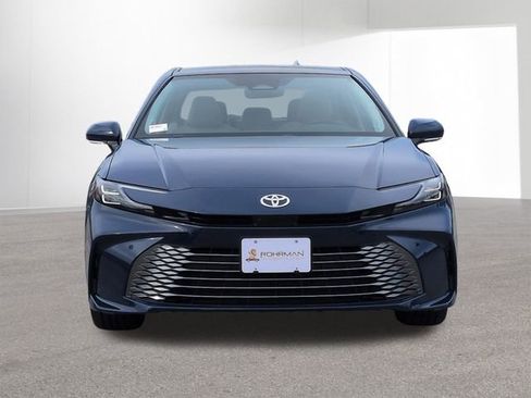 New 2026 Toyota Camry XLE image 2