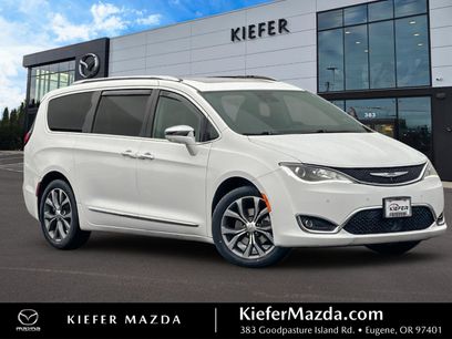 Used 2017 Chrysler Pacifica Limited