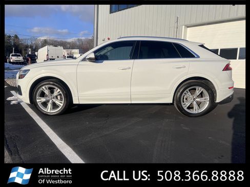 Used 2023 Audi Q8 Premium Plus w/ Premium Plus Package image 2