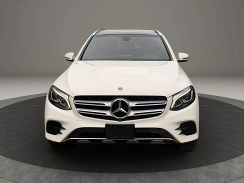 Used 2018 Mercedes-Benz GLC 300 4MATIC image 1