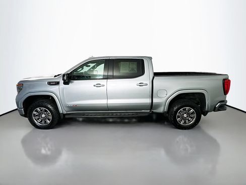 Used 2024 GMC Sierra 1500 AT4 w/ Technology Package AWD/4WD image 4