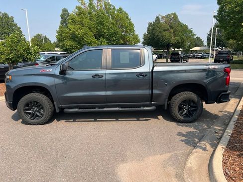 Used 2019 Chevrolet Silverado 1500 LT Trail Boss w/ Convenience Package AWD/4WD image 2