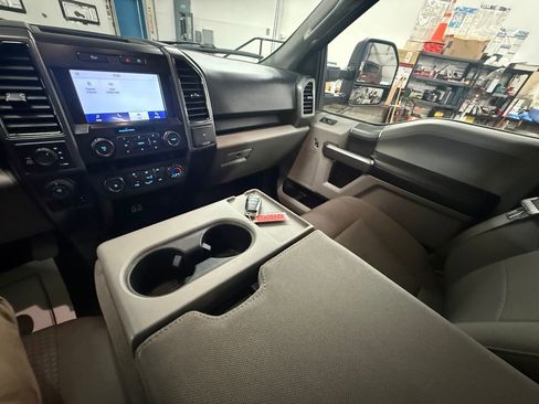 Used 2019 Ford F150 XLT w/ Equipment Group 301A Mid AWD/4WD image 25