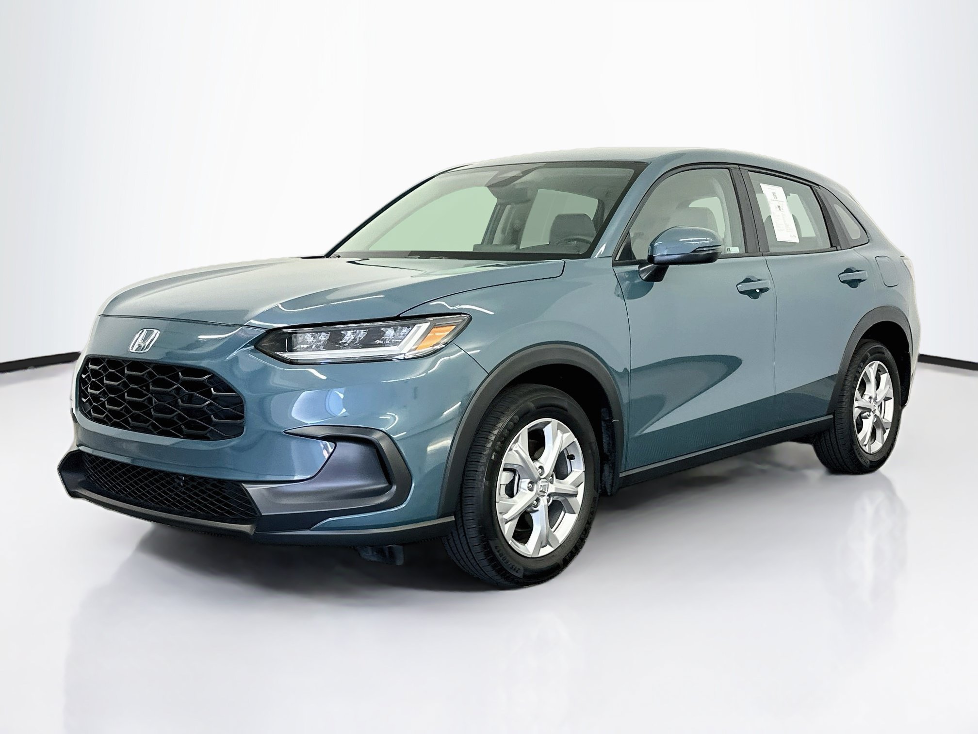 Used 2024 Honda HR-V LX image 3