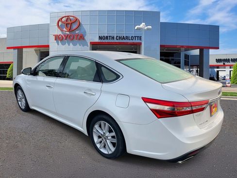 Used 2015 Toyota Avalon XLE Premium image 7