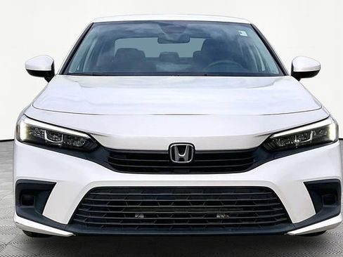 Used 2022 Honda Civic LX image 2