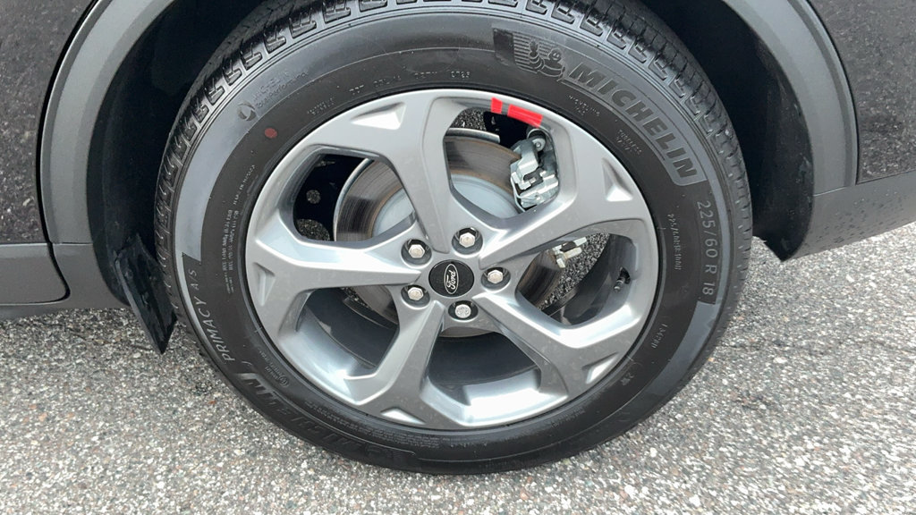 Certified 2025 Ford Escape ST-Line FWD image 12