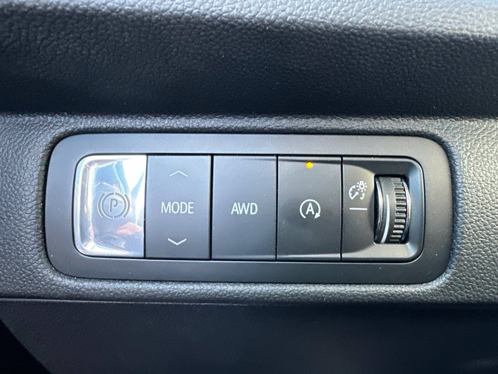 Used 2026 Chevrolet Traverse LT AWD/4WD image 12