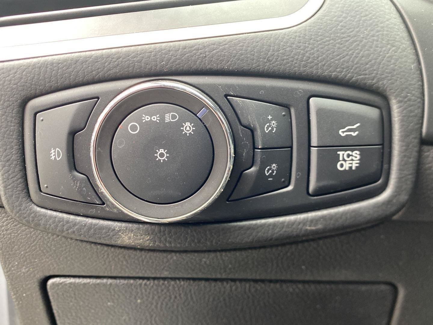 Used 2022 Ford Edge SEL w/ Convenience Package AWD/4WD image 19