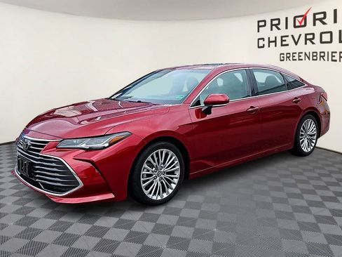 Used 2020 Toyota Avalon Limited FWD image 4
