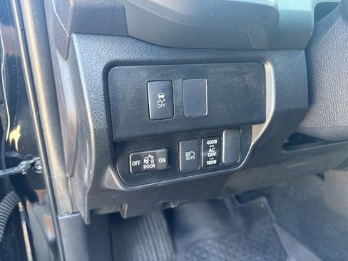 Used 2022 Toyota Tacoma TRD Sport w/ TRD Premium Sport Package image 15