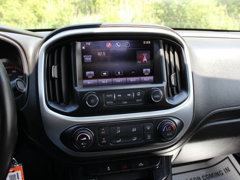 Used 2015 GMC Canyon SLE w/ SLE Convenience Package RWD image 26