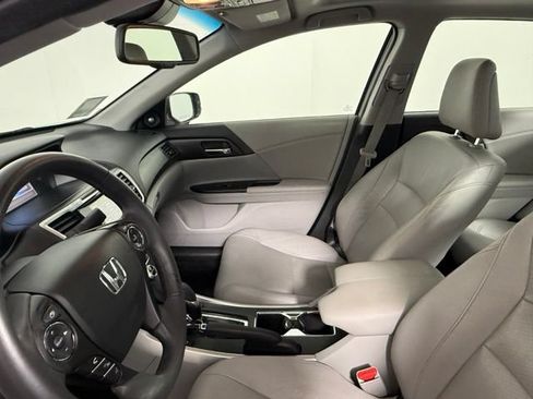 Used 2015 Honda Accord EX-L image 28