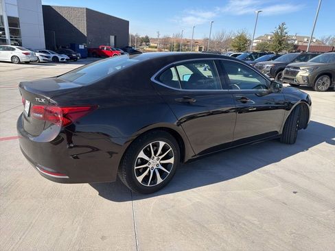 Used 2017 Acura TLX w/ Technology Package image 3